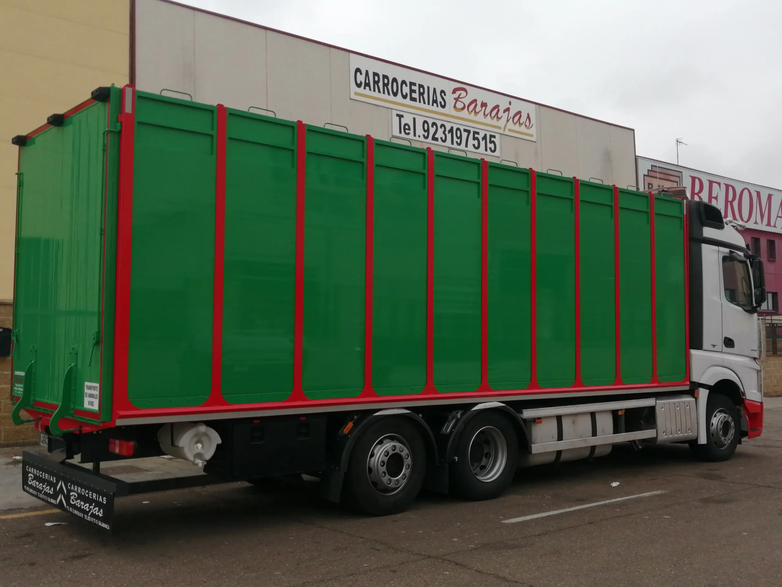 camiones para traslado de ganado equino