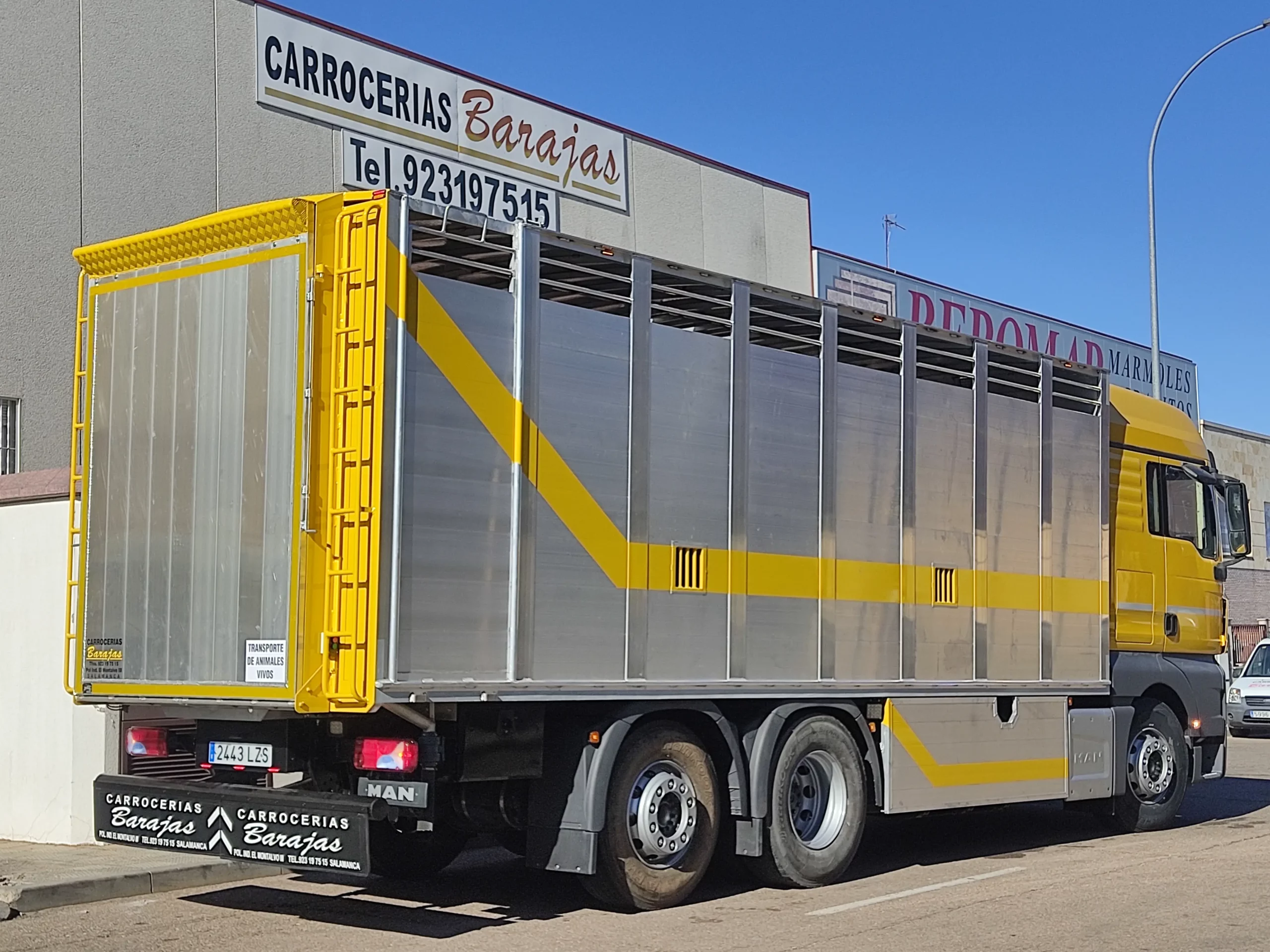 camiones para ganado bovino